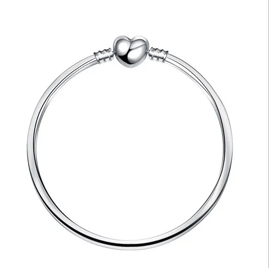 Bracelet à fermoir en forme de cœur en argent 2018, breloques, chaîne, adapté aux pendentifs de perles européennes, vente en gros