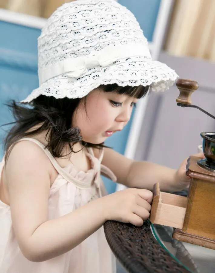 Мода Baby Girl Hat Cute С Bow Cap Детский White Lace Шляпы Kids Девочек младенца Sun Hat