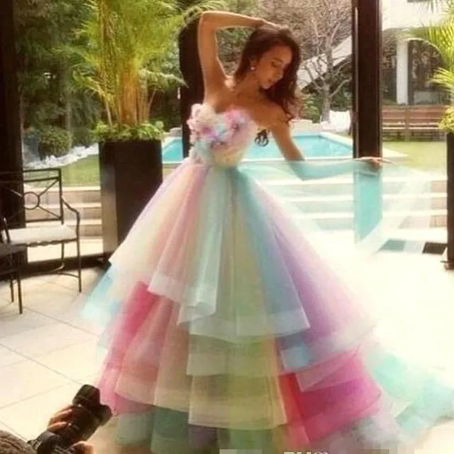 الملونة قوس قزح أومبير جونيور quinceanera drses المتدرج تول الكرة ثوب رسمي حزب فساتين السهرة الحلو ستة عشر فساتين السهرة