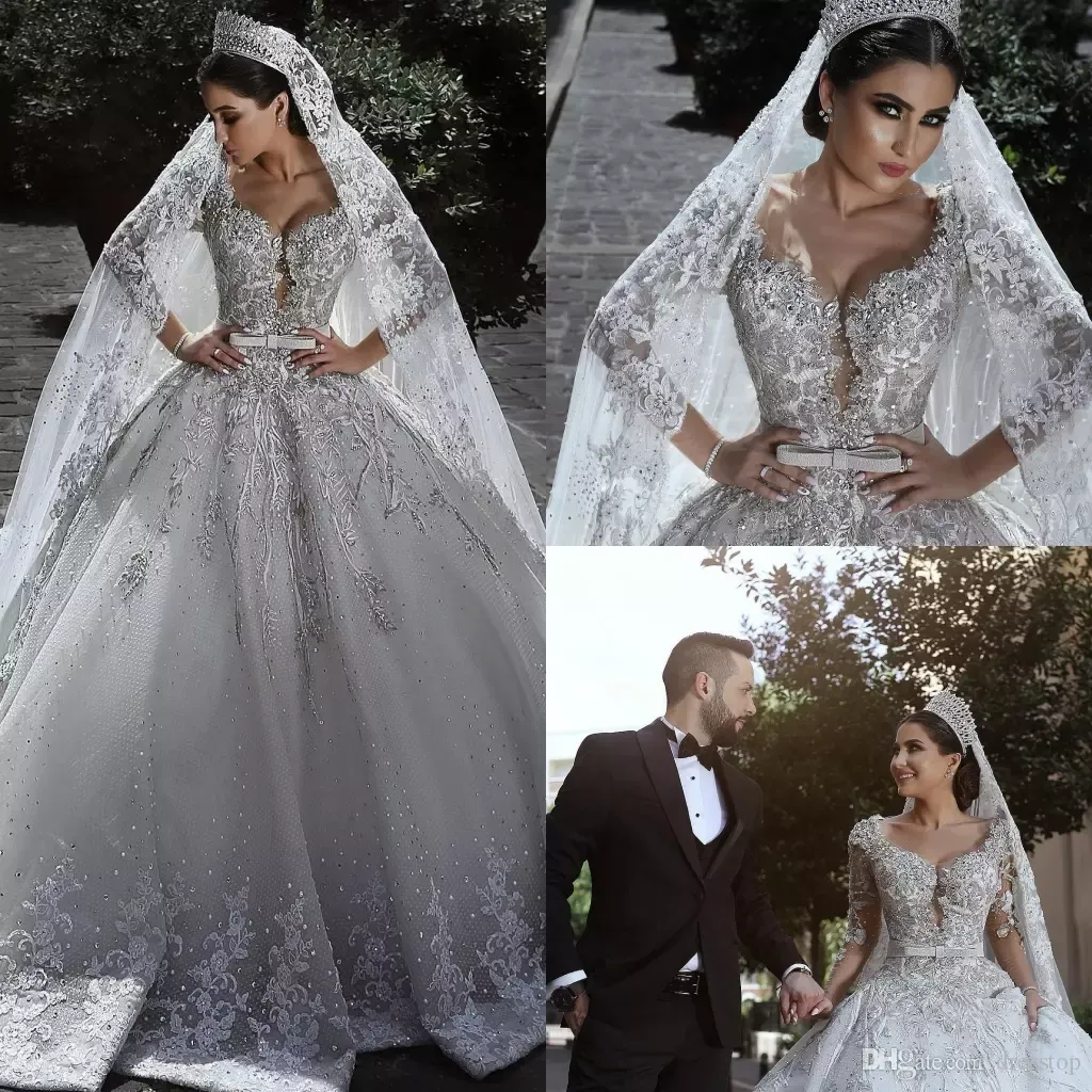 2019 Luxury Lace Ball Gown Bröllopsklänningar V Halsband Spets Kristall Brudklänningar Sweep Train Plus Size Långärmad Bröllopsklänning