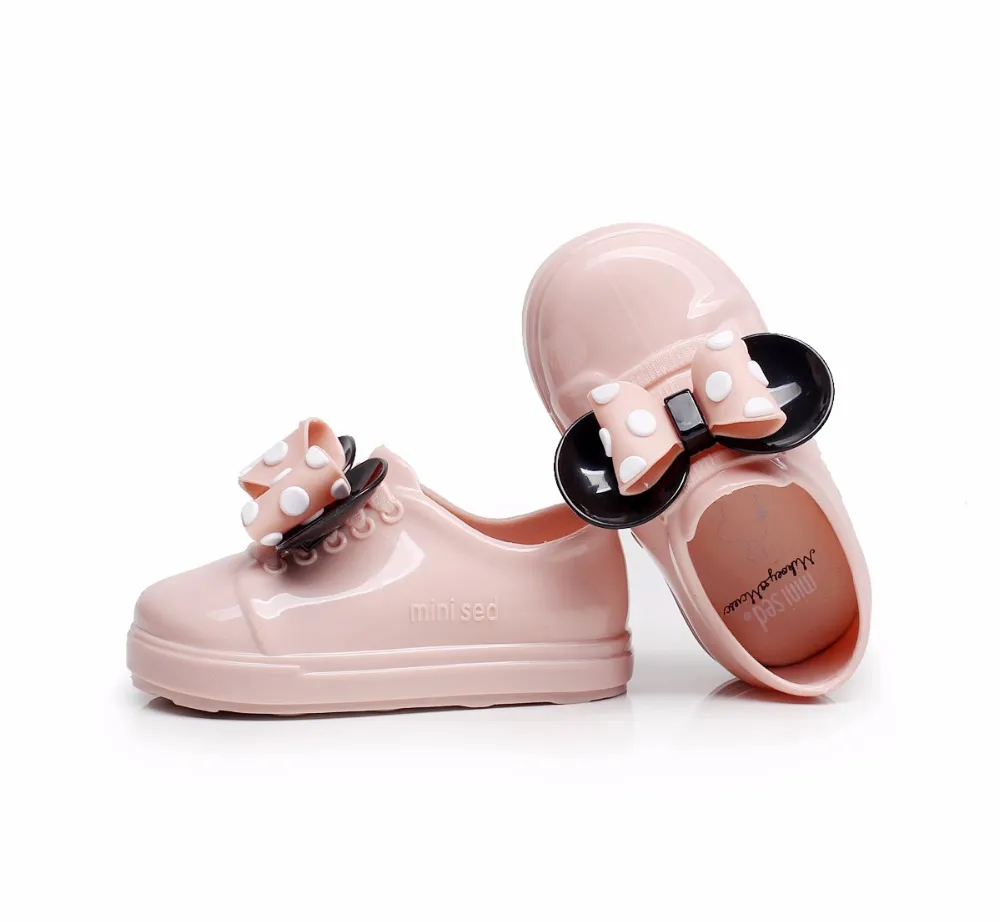 Mini Tjej Sandaler Ny Micky Bowknot Casual Girl Single Shoes Candy Fruit Jelly Skor Vattentät Jacka Sandaler Skor