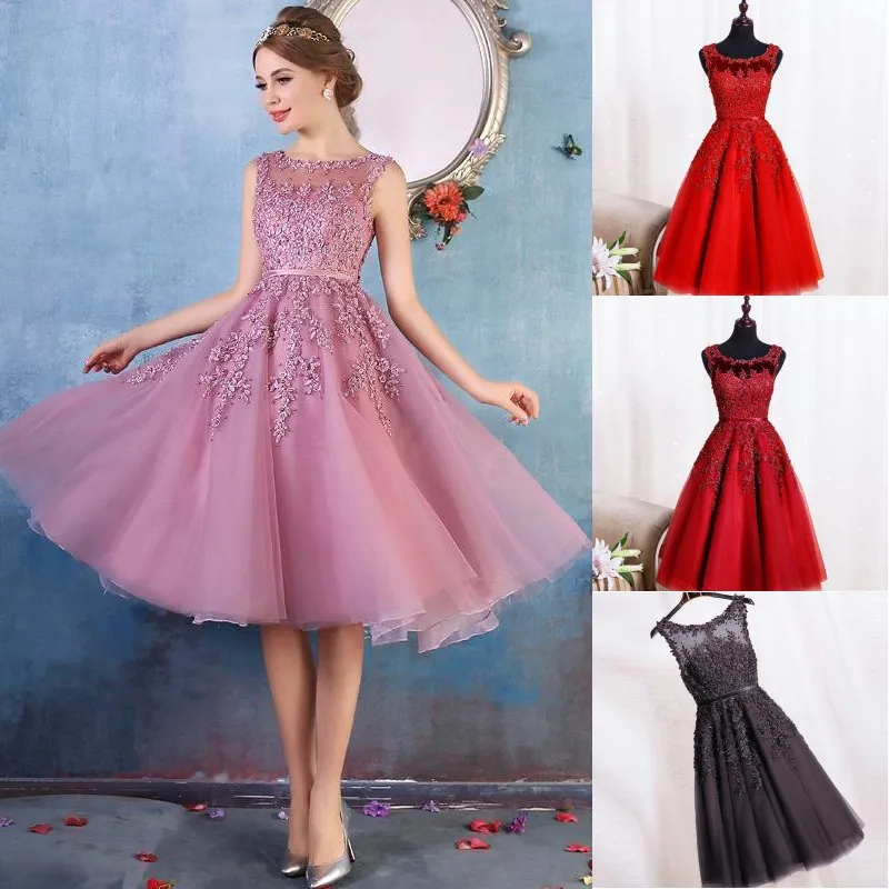 2018 Cheap New Crew Neck Lace A Line Knee Length Homecoming Dresses Lace Applique Beaded Short Cocktail Party Dresses Evening Gowns CPS298