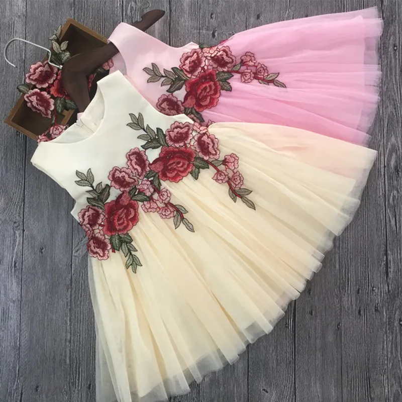 Летние детские платья для девочек рукавов вышивка платье Детская одежда 2018 Дети малыш девушки цветочные кружева платье девушки одежда 3-7Т