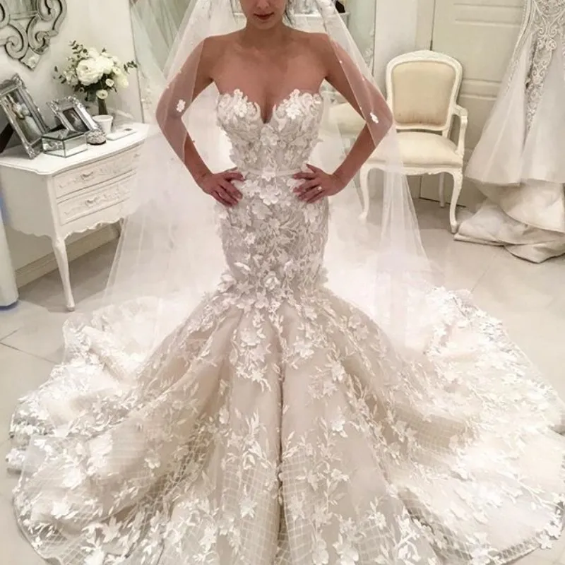 3D Płatek Aplikacja Suknie ślubne Sexy Sweetheart Bez Rękawów Koronki Saudyjskie Arabia Bridal Suknia Moda Glamorous Tulle Syrenka Suknia Ślubna