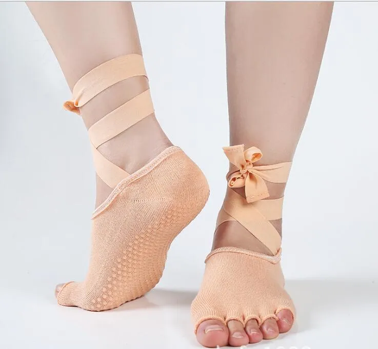 Ballet Style Yoga Pilates Barre Grip Toe Separator Socks With Non