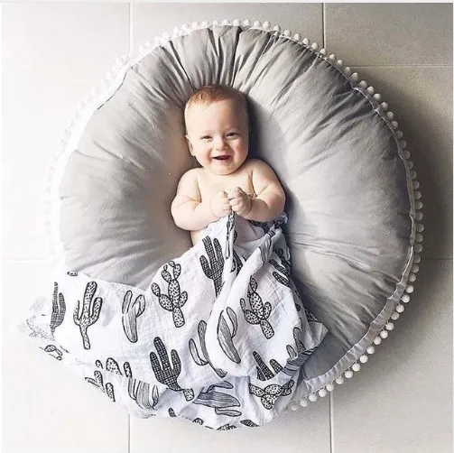 Ins Thick Round Baby Blanket Play Game Mats Pom Pom Crawling Rug Children Toy Mat Carpet Kids Room Decor Photography Props 90cm