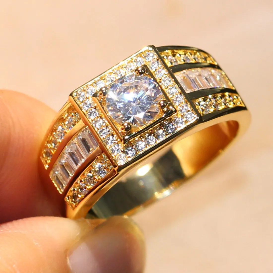 Fantastisk original handgjorda lyxiga smycken 10kt gult guldfyllda runda vita topas cz diamant ädelstenar män bröllop band ring för2110