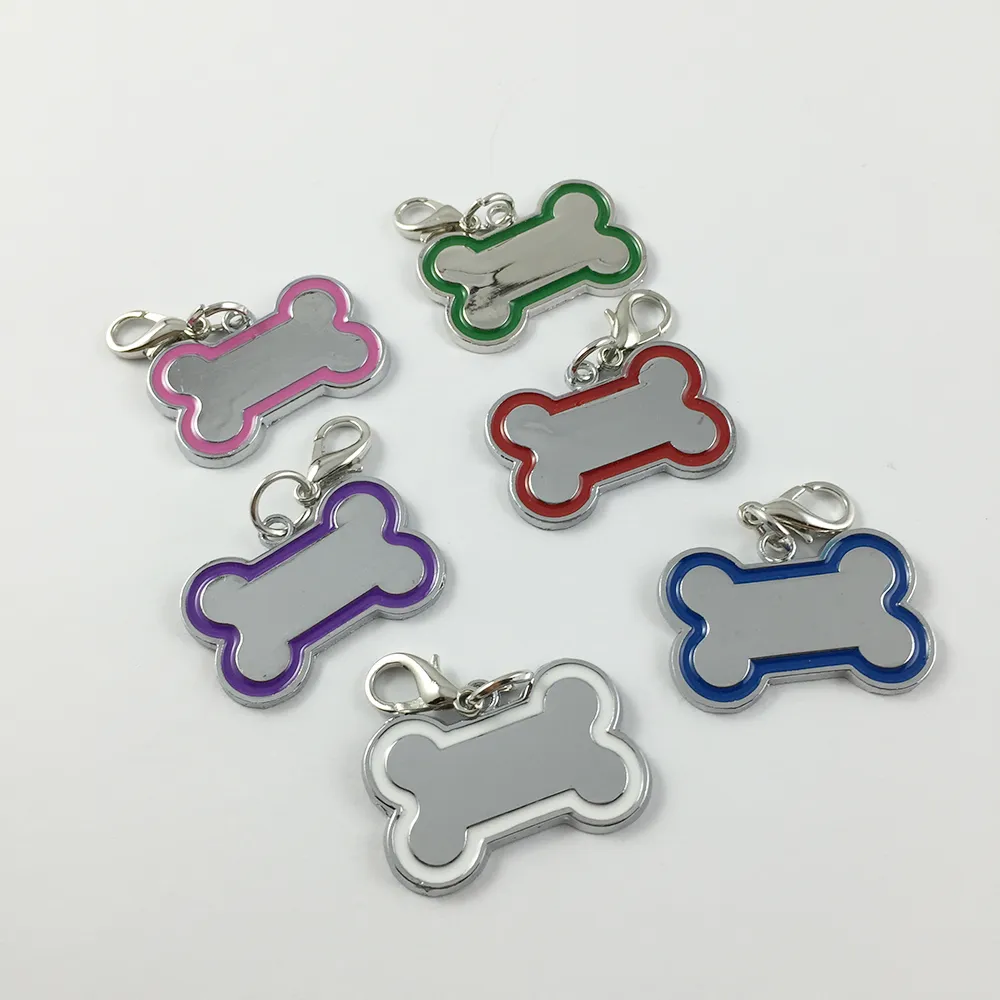 30 datorer/mycket kreativt söt rostfritt stål Benformade DIY Dog Pendants korttaggar för personliga krage husdjurstillbehör