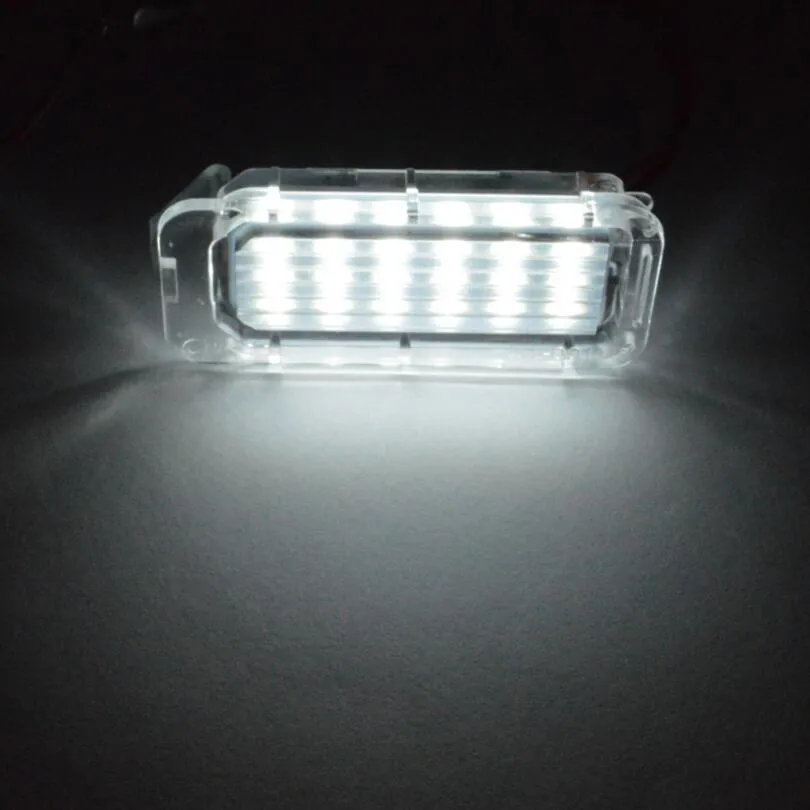 2 pçs / lote Para Ford Matrícula Luz 5D 18 SMD-3528 LEVOU Lâmpadas de Licença de Licença para Ford Focus Mondeo Fiseta