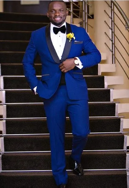 Os recém-chegados de um botão noivo azul royal smoking padrinhos xale lapela melhor homem blazer ternos de casamento dos homens (jaqueta + calça + gravata) d: 54