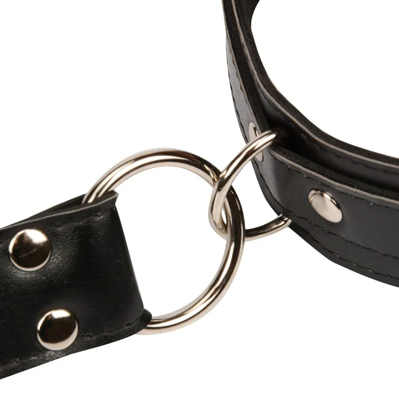 Giocattolo bondage in pelle PU Fazzoletto erotico femminile Copri collo Manette in bundle Giochi sessuali Giocattoli adulti