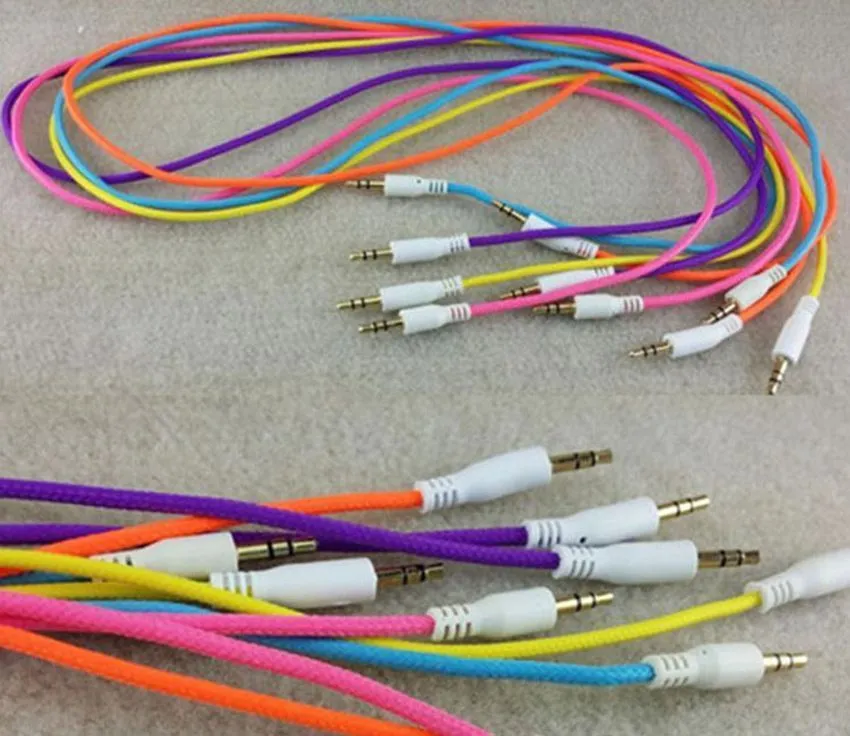 Tecido trançado da cor do doce de alta qualidade 3.5 a 3.5 macho ao cabo de áudio masculino para o carro do fone de ouvido do iPhone AUX