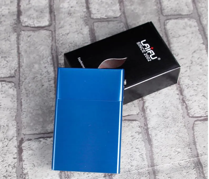 Заводская прямая металлическая сторона открытая сигаретная коробка 20 наборов многоцветного оптом легкого держателя сигарет с легкой линейкой.