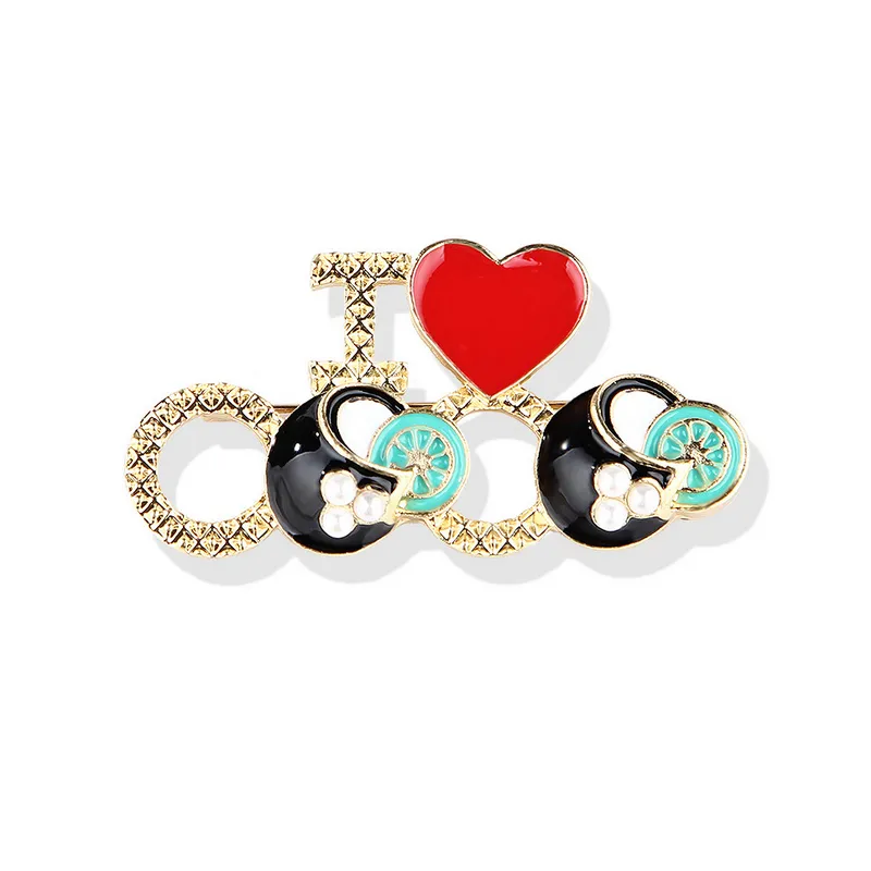 Nowe Serce Broszka Kobiety List Coco Broszka Garnitur Lapel Pin Dla Kobiet Mody Biżuteria Prezent Dla Miłości