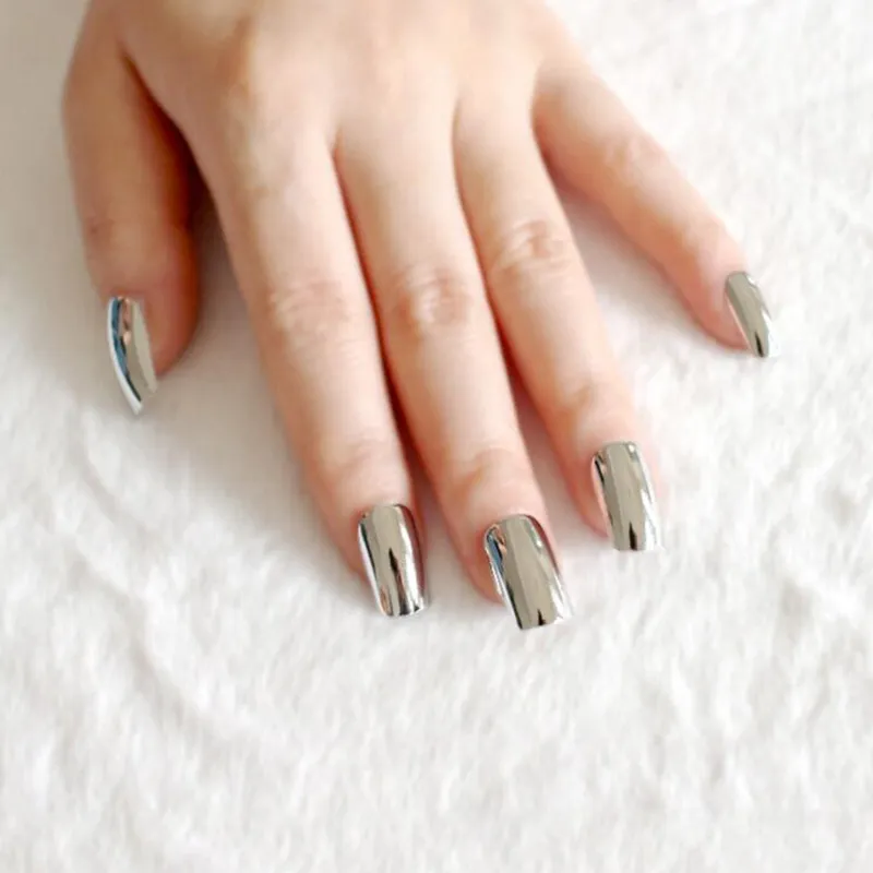 Faux ongles métalliques à la mode, Surface miroir acrylique, longue taille, couleur argent, dans un emballage Simple, 24 pièces