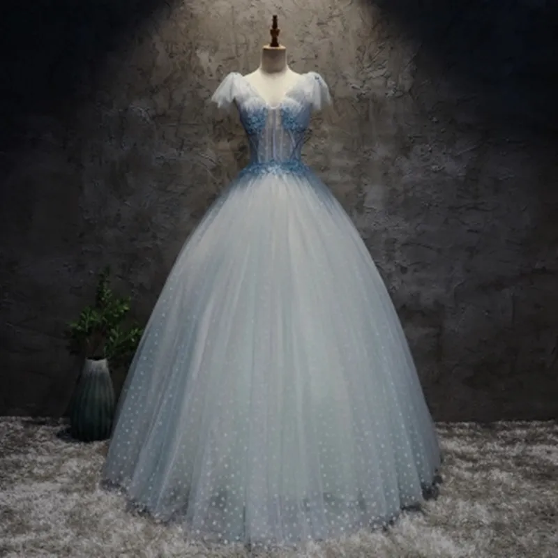 2018 Illusion Prinzessin V-Ausschnitt Applikationen Ballkleid Quinceanera Kleider Tüll Schnürung Sweet 16 Kleider Debütantin 15 Jahre Partykleid BQ68