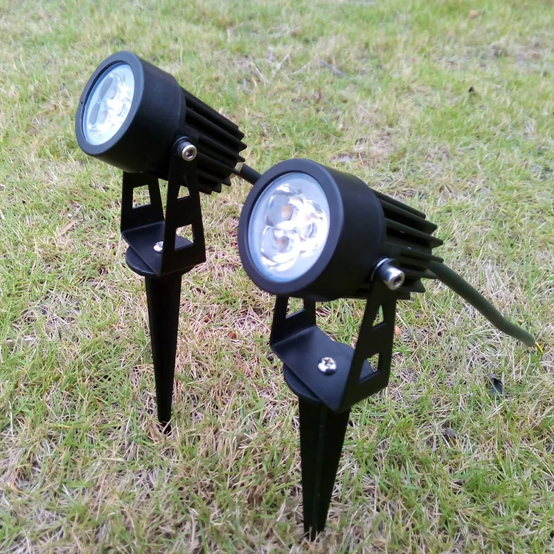 3W 6W Lawn Garden Light LED Outdoor Lighting 12V 110V 220V Vattentäta Spotlights Varm vit kall vit röd gul blå grön lampa färg