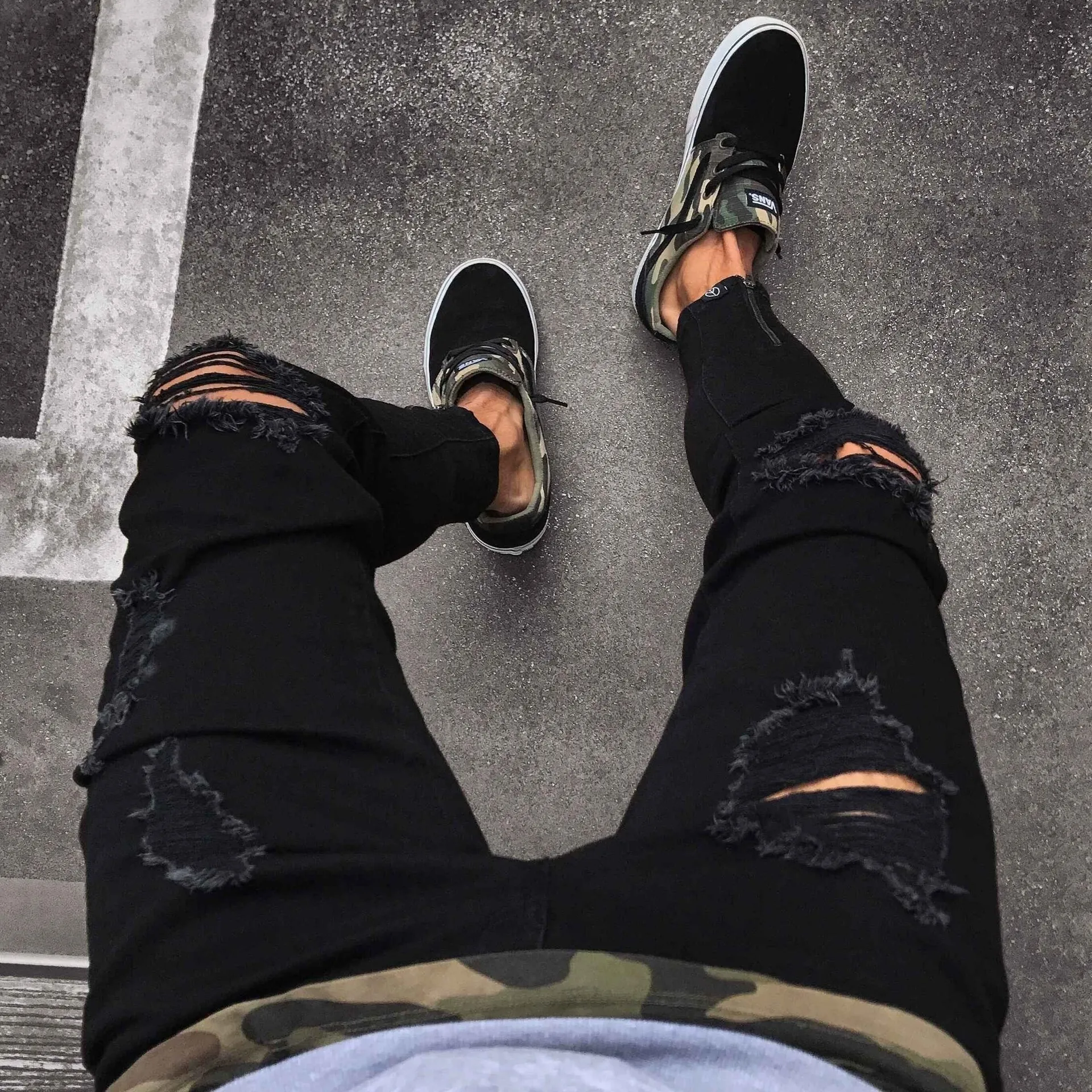 Black Pants for Men Hip Hop Rock Holes Ripped Jeans Biker Slim Fit Zipper Jean Distressed Pants