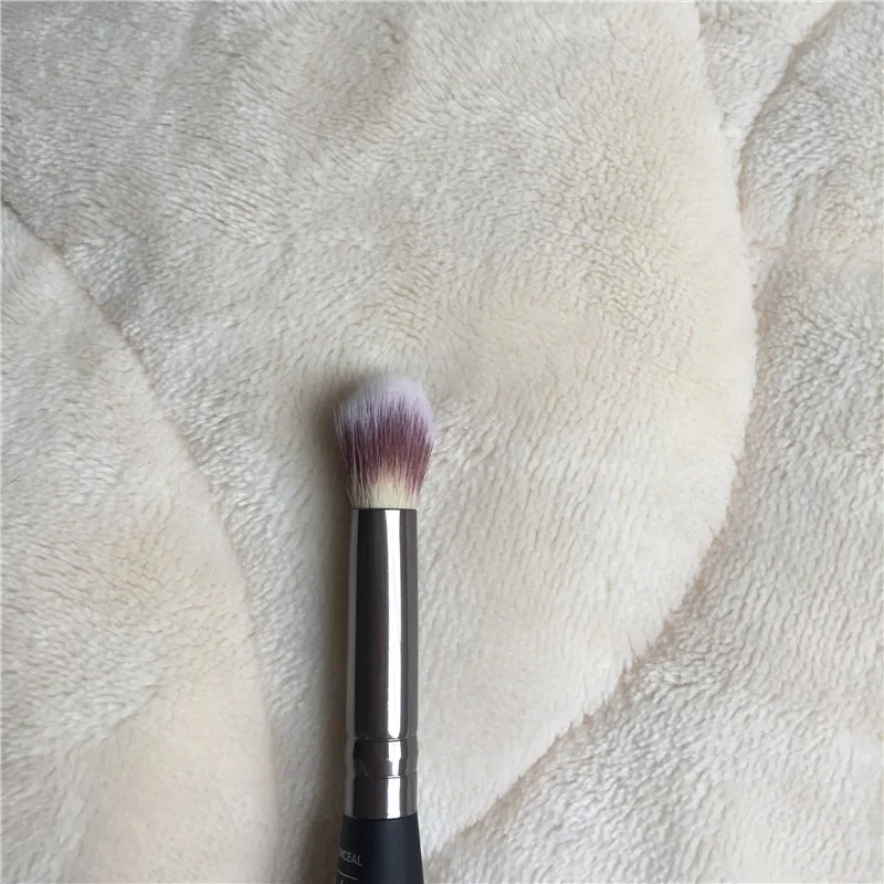 Niebiański Luxe Correction Perfection Makeup Brush # 7 Dwuosobowa Jakość Contour Contour Contour Beauty Cosmetics Szczotki Blender
