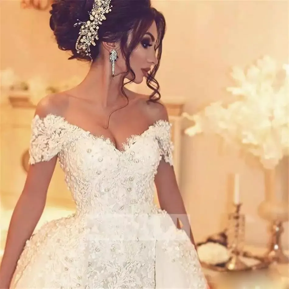 Luxury Arabic 3D Floral Wedding Dresses with Overskirt Pearls Crystal Appliques Mermaid Dubai Wedding Dress Glamorous Plus Size Bridal Gowns