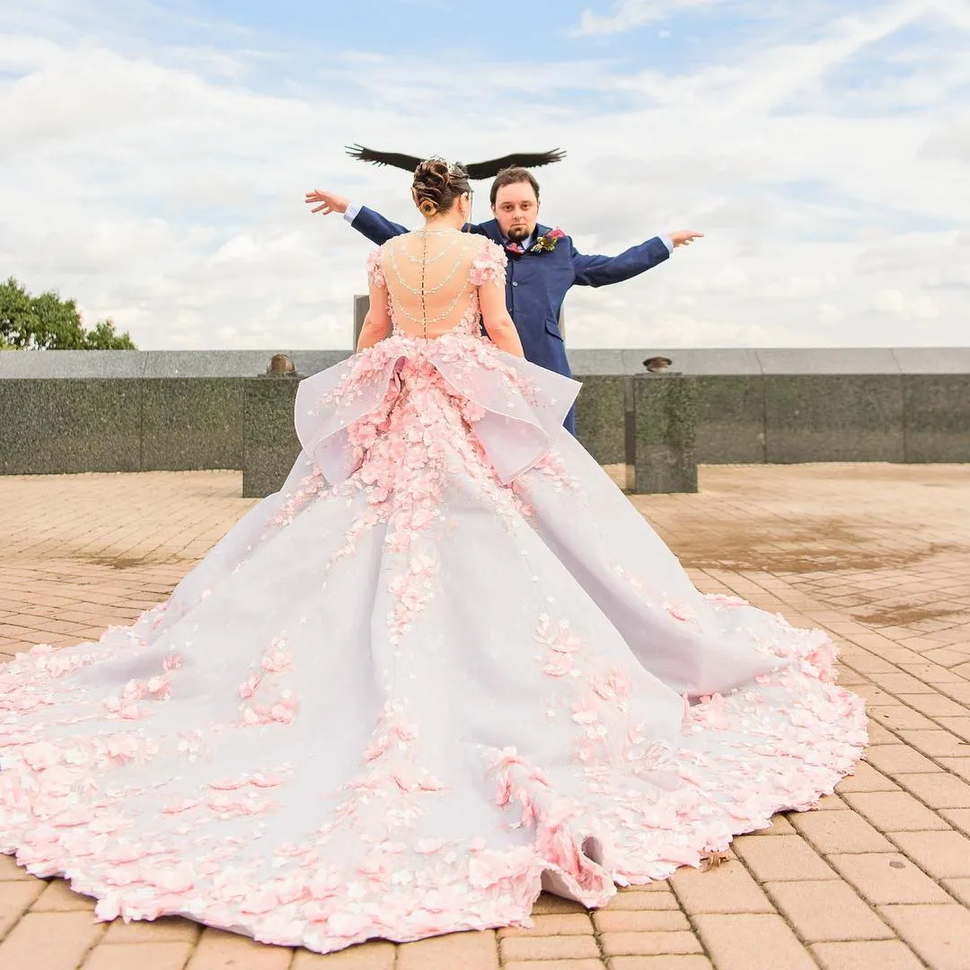 Vestido de novia de encaje encantador de hadas Cuentas de cristal Apliques florales 3D Vestido de novia de manga corta por encargo Tallas grandes Vestidos de novia de princesa