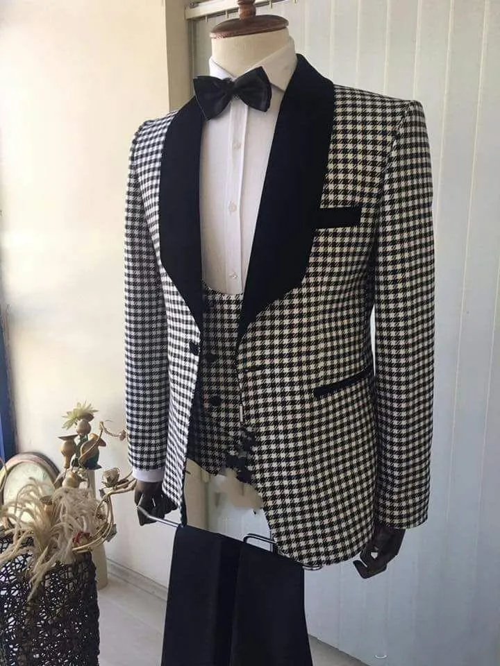 Wysokiej Jakości Mężczyźni Ślub Tuxedos Czarny Szal Lapel One Button Groom Tuxedos 2019 Style Mężczyźni Kolacja / Darty 3-osobowy garnitur (Kurtka + spodnie + krawat + kamizelka) 9