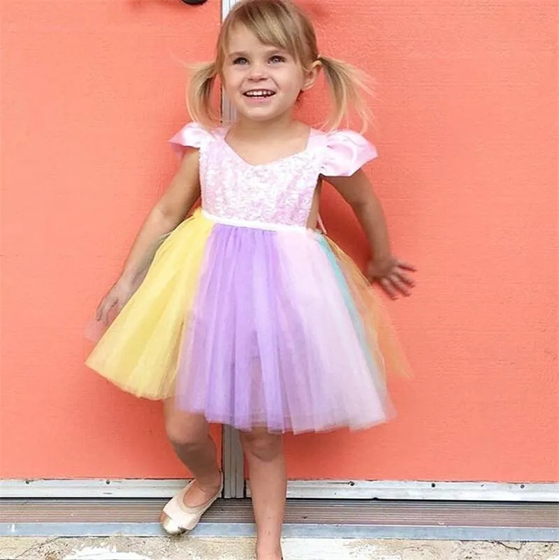 INS Unicorn Paillettes Baby Girl Princess Tutu Dress Arcobaleno Colore Pizzo Boutique pagliaccetto Toddler Abbigliamento festa nuziale Fiore ragazze Abiti