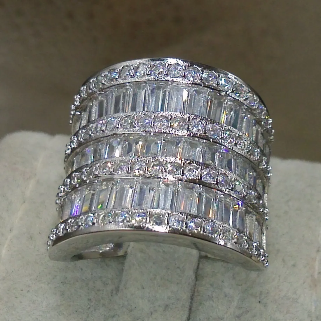 Taille 5-10 Bijoux de luxe faits à la main en argent sterling 925 taille princesse large bague saphir blanc CZ diamant pierres précieuses femmes bague de mariage cadeau