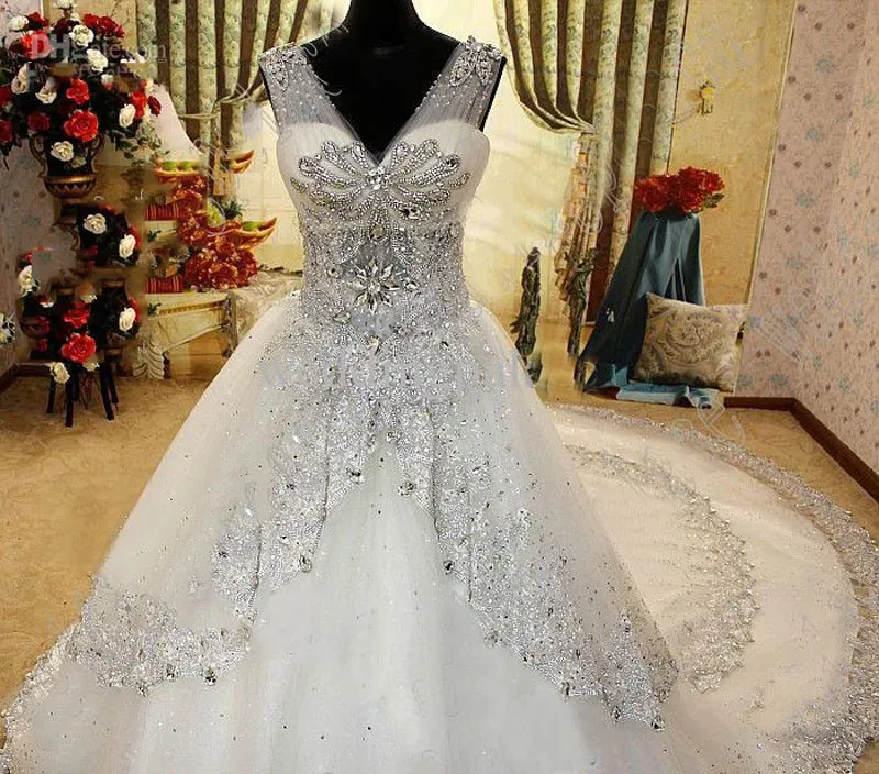 Vraies magnifiques appliques de luxe robes de mariée A-ligne cristal cathédrale train dentelle perlée robes de mariée robe de mariée2791
