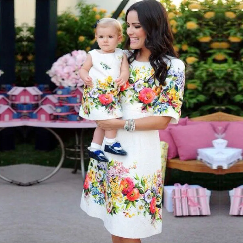 Mamma och dotter Klänningar Familjematchande kläder Blommönster Rundhals A-linje Knälång Mamma Flicka Sommarkväll Vintageklänning