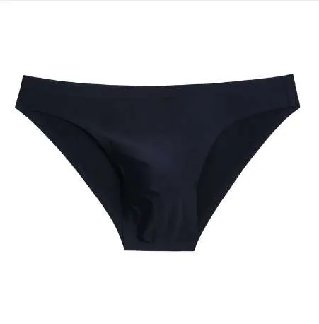 Sexiga Gay Underkläder Män Sömlös Briefs Shorts Ice Silk Låg midja Panties till Man Solid Slim Semi-Transparenta Underbyxor M-XXL