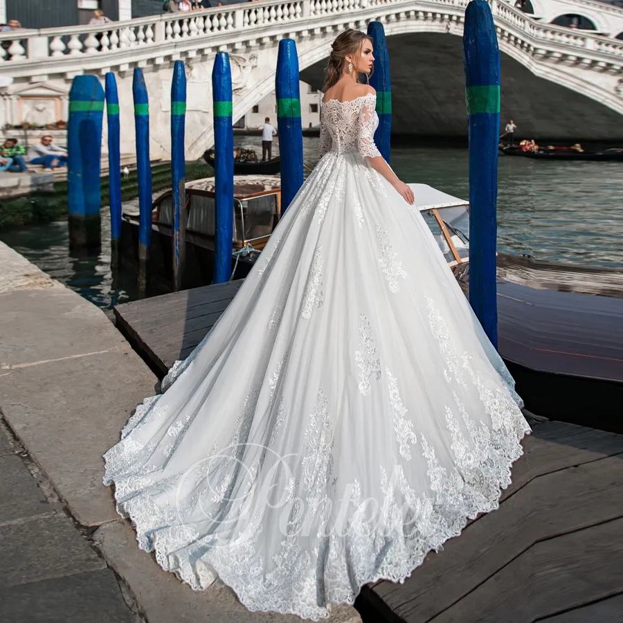 Vintage dentelle robe de bal robes de mariée 2019 bateau décolleté demi manches illusion corsage tulle appliques robes de mariée avec boutons couverts