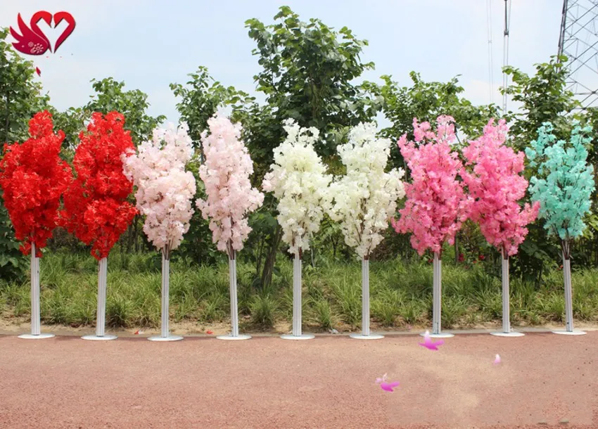 1.5m Boy Beyaz Yapay Kiraz Çiçeği Ağacı Roma Sütun Yol Düğün Alışveriş Merkezi Açılan Props