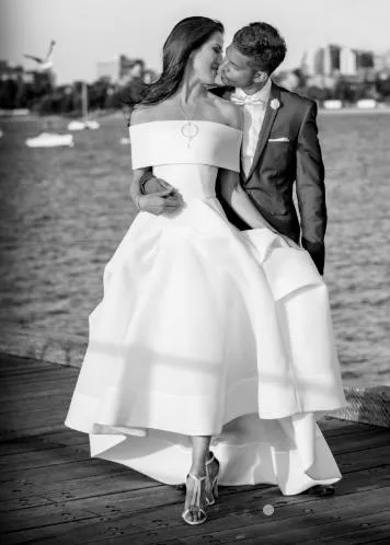 ثياب زفاف منخفضة منخفضة منخفضة قبالة الكتف أزياء الزفاف ثوب الشاطئ روبس خط العفن الزفاف خمر حديقة Vestido de Novia