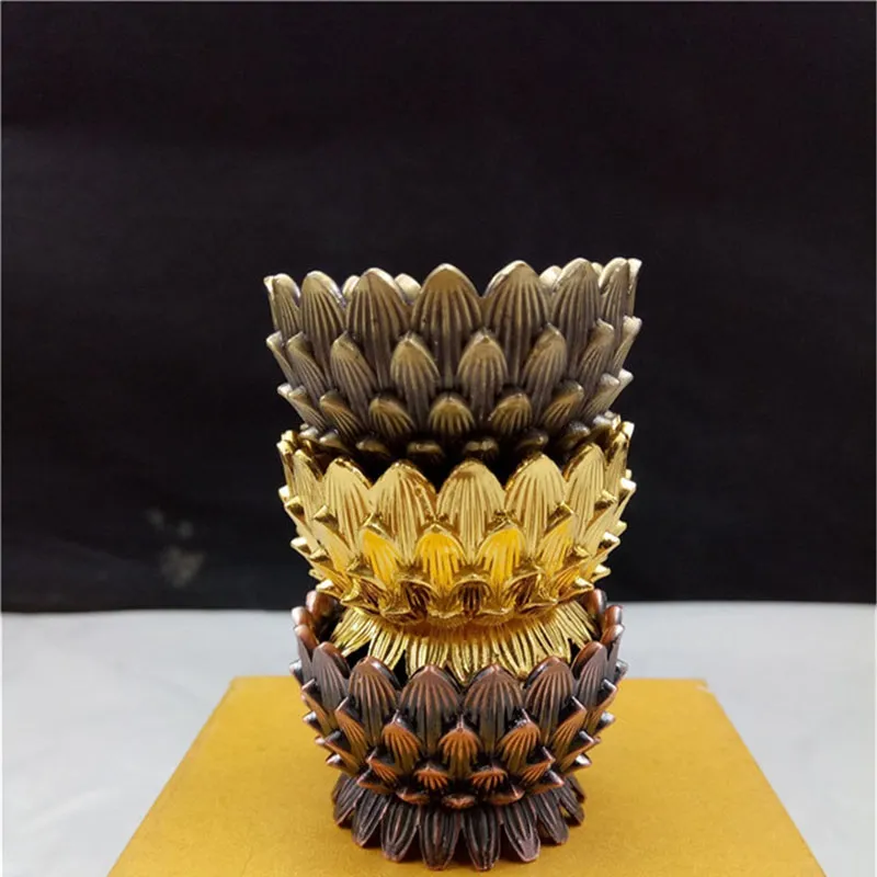 蓮の花の金属製キャンドルホールダーFENG SHUIホームの装飾小ティーライトキャンドルスタンドホルダー仏教キャンドレスズZA6885