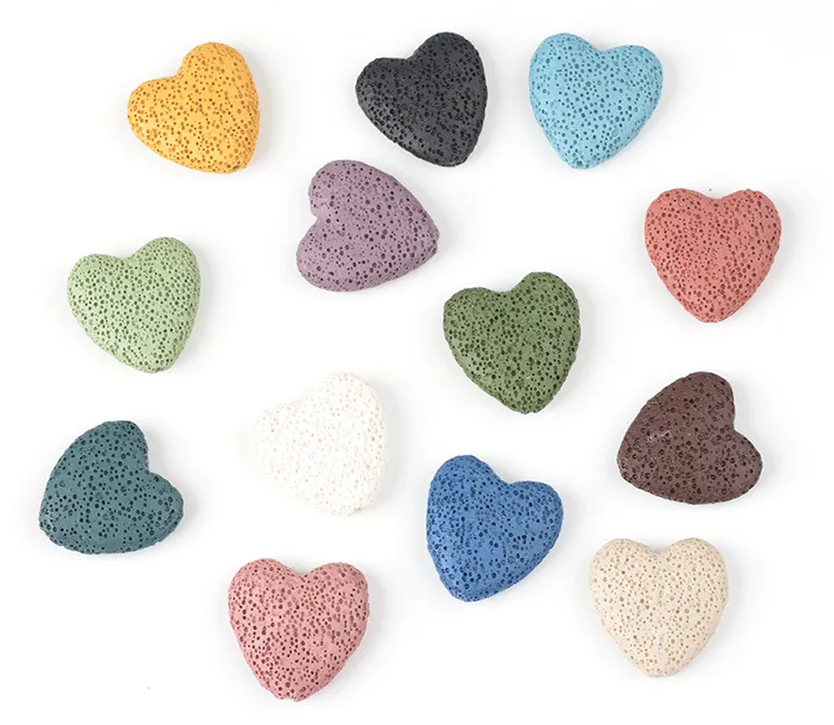 Moda 10 Renkler Kalp Aşk Lava Taş Kolye Aromaterapi Uçucu Yağ Parfüm Difüzör Kolye Kolye kadınlar için takı