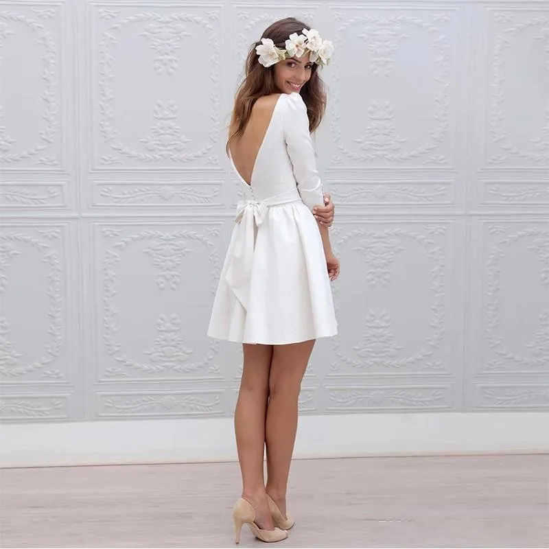 Robes de mariée courtes informelles bon marché avec 3 4 manches simples pas cher Mini réception robes de mariée blanches Sexy dos ouvert fête de mariage D287c