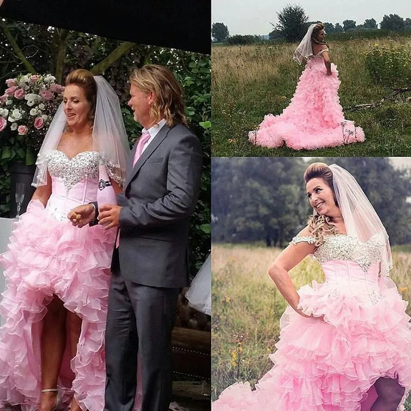 Encantador rosa alto bajo vestido de novia cristales cariño fuera del hombro vestidos de aniversario de boda volantes falda corsé espalda alta calidad