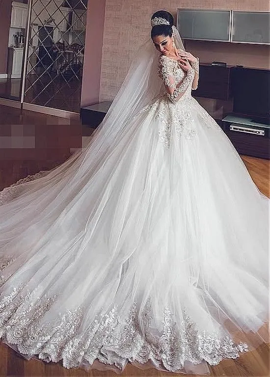 Vestidos de novia 2019 Última línea A Gran Gatsby Sparkly Garden Dubai Árabe Manga larga Capilla Tren País Vestidos de novia Ojo de cerradura