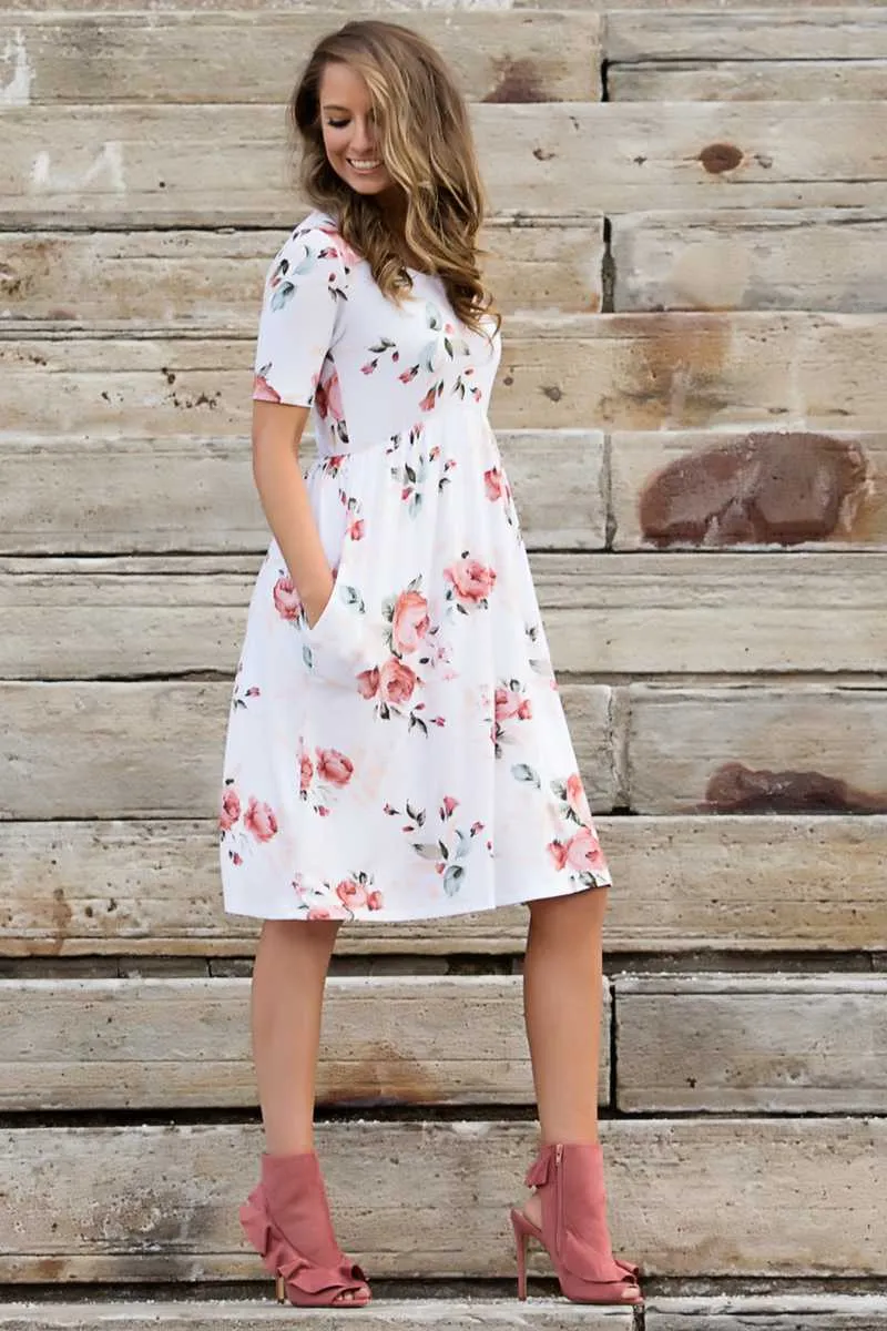 Mutter und Tochter rosa Rose Kleid 2018 Familie passende Outfits Kinder Eltern Sommer Blumen Kleider Kind Freizeitkleid