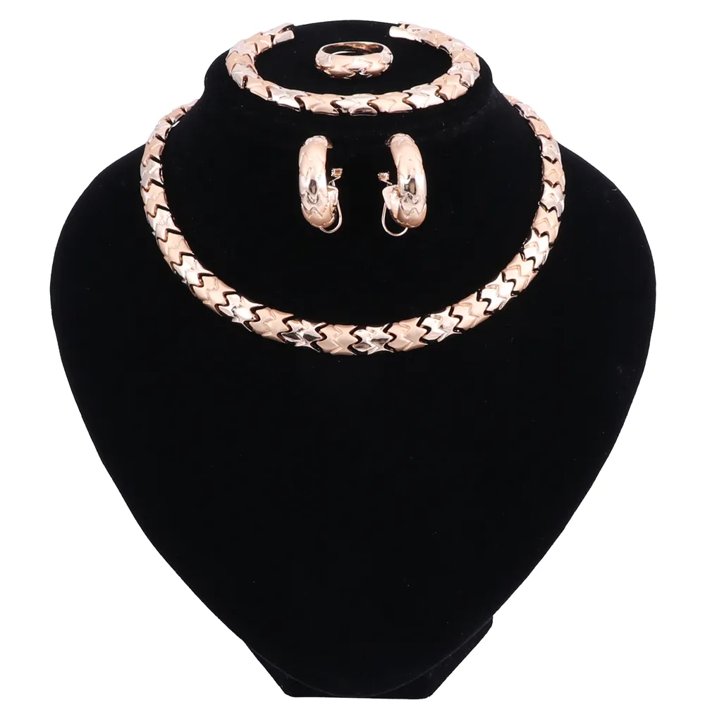 Matrimonio nigeriano Perline africane Set di gioielli in lega di zinco Dubai Set di gioielli placcati in oro / argento Collana Bracciale Orecchini Set di anelli