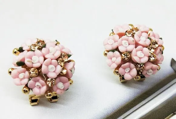 새로운 뜨거운 새로운 패션 귀 손톱 세라믹 귀 손톱 작은 꽃을 설정 다이아몬드 귀걸이 유행 고전적인 섬세한