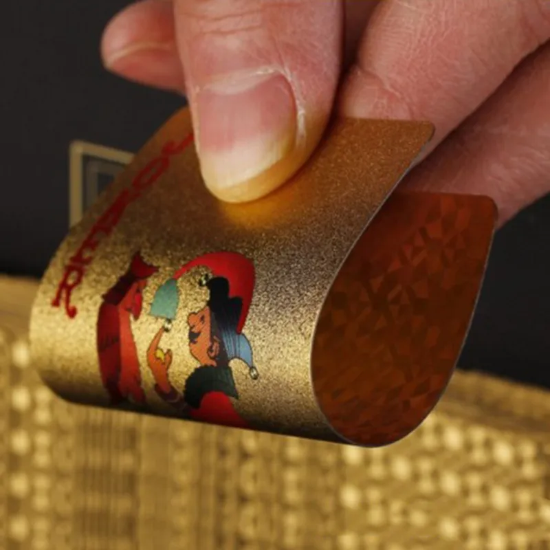 Carte da gioco in oro 24 carati Mazzo da gioco da poker Set da poker in lamina d'oro Carte magiche in plastica Carte impermeabili Magic