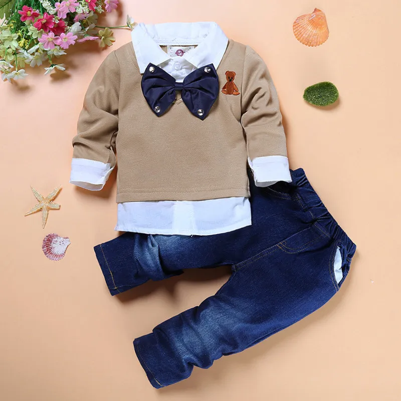 Conjuntos de ropa para niños para niños Pajarita de caballero Camisa falsa de dos piezas + Jeans guapos 2 piezas Ropa de boutique para niños de alta calidad Traje para niños