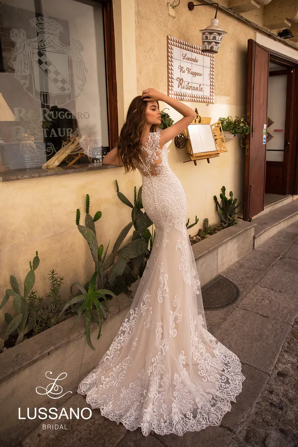 Bridal train dresses 2019 online