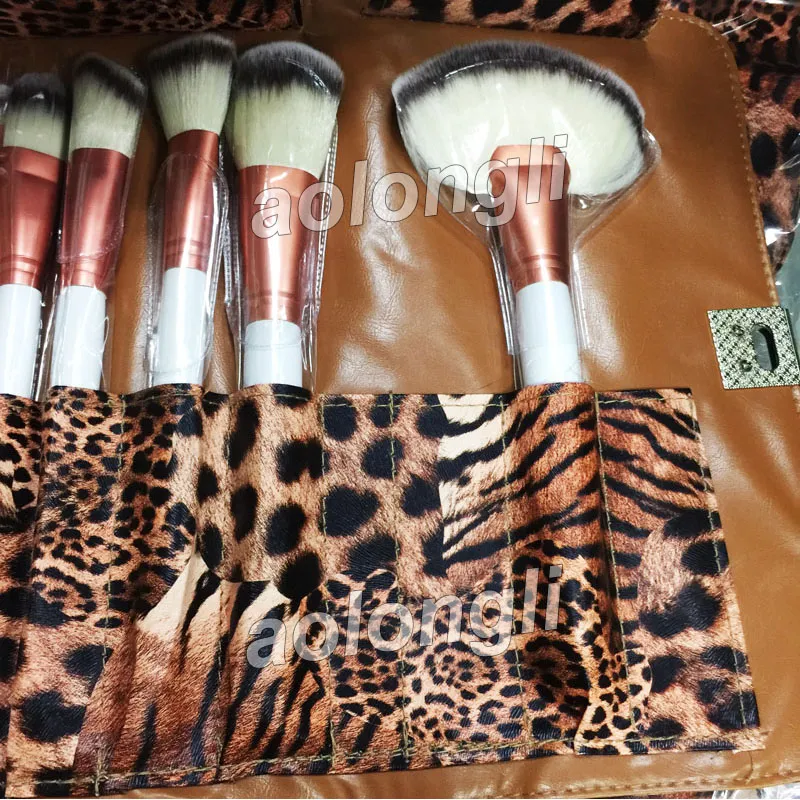 مجموعة فرش مكياج مكونة من 24 قطعة Leopard Brush مجموعة كاملة من مجموعة فرش للوجه والعين Eyeshadow Eyeliner Pencil Makeup Brush Brush