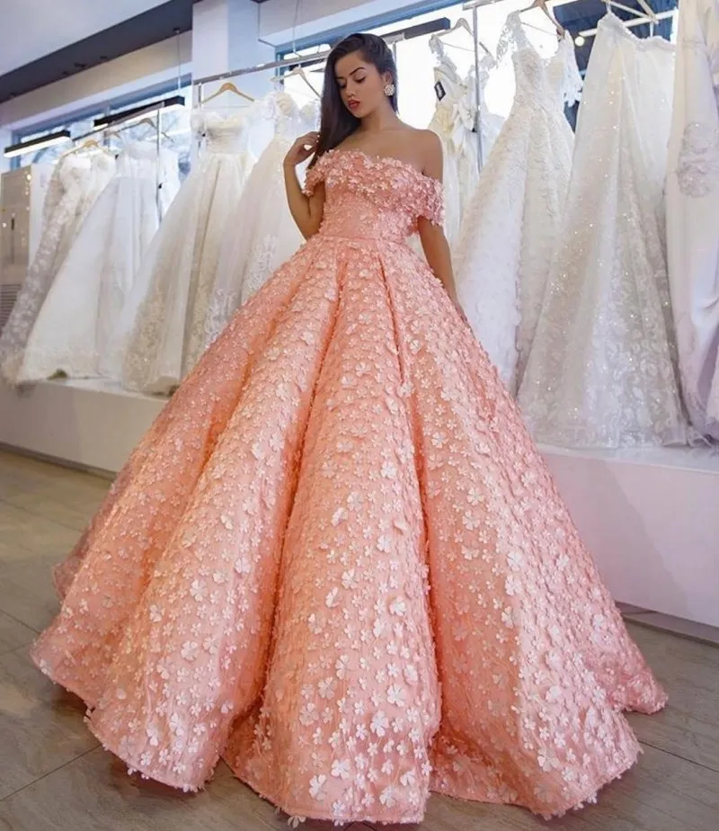 Rosa Full Petals Prom Klänningar Sexig Av Axeln Fluffy Ruched Aftonklänningar Saudiarabisk Golvlängd Kvinnor Formell Party Dress Vestidos