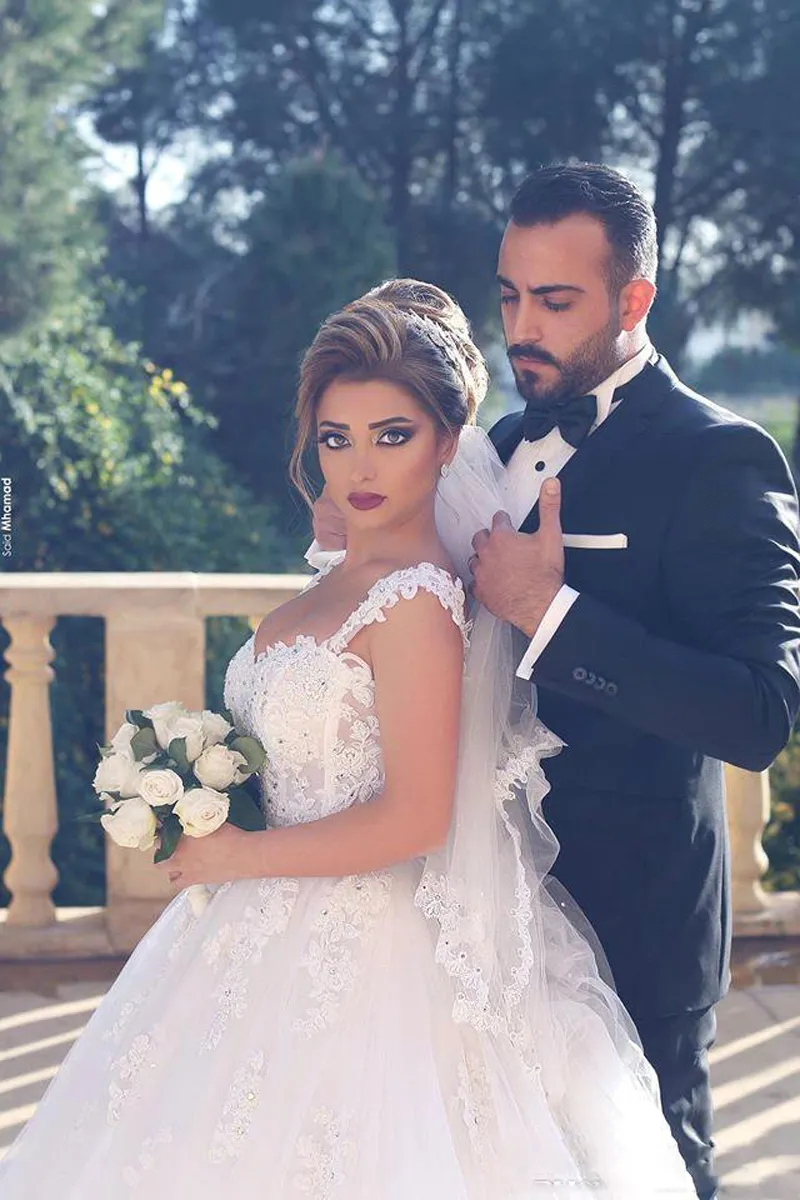 2018 Novo vintage árabe Dubai vestidos de noiva com mangas de tampa Laço completo apliquem tule espartilho vestidos de casamento vestidos de noiva