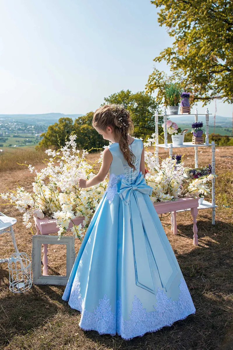 Sky Blue Flower Girl Dress with Big Bow A Line Satin Floor Length for Wedding 2024 Custom Made Junior Bridesmaid Dress