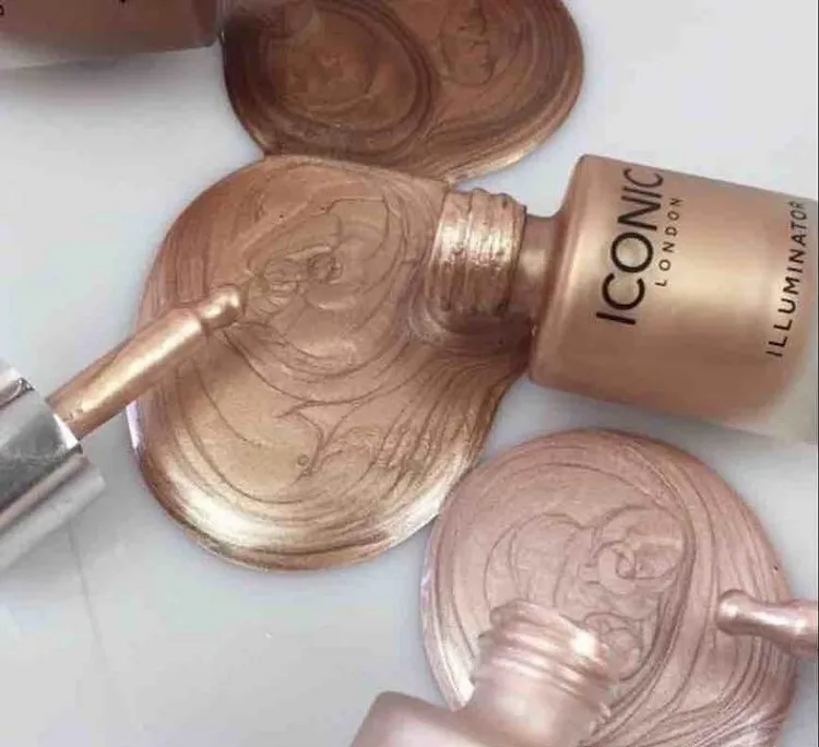 ICONIC LONDON Liquid Highlighter In Shine original shine glow três cores face make up highlighter